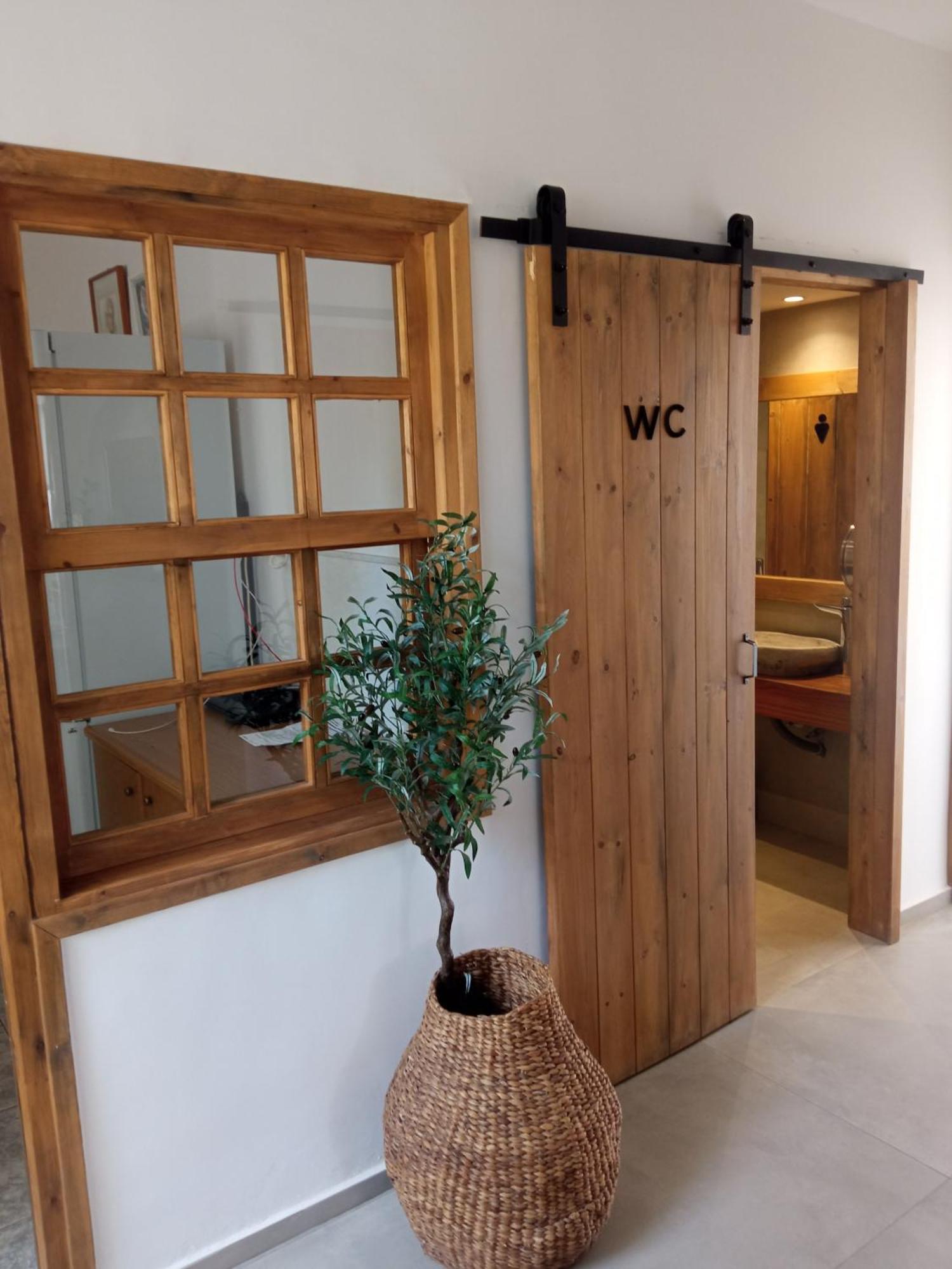 Hotel Flisvos Megalochori  외부 사진